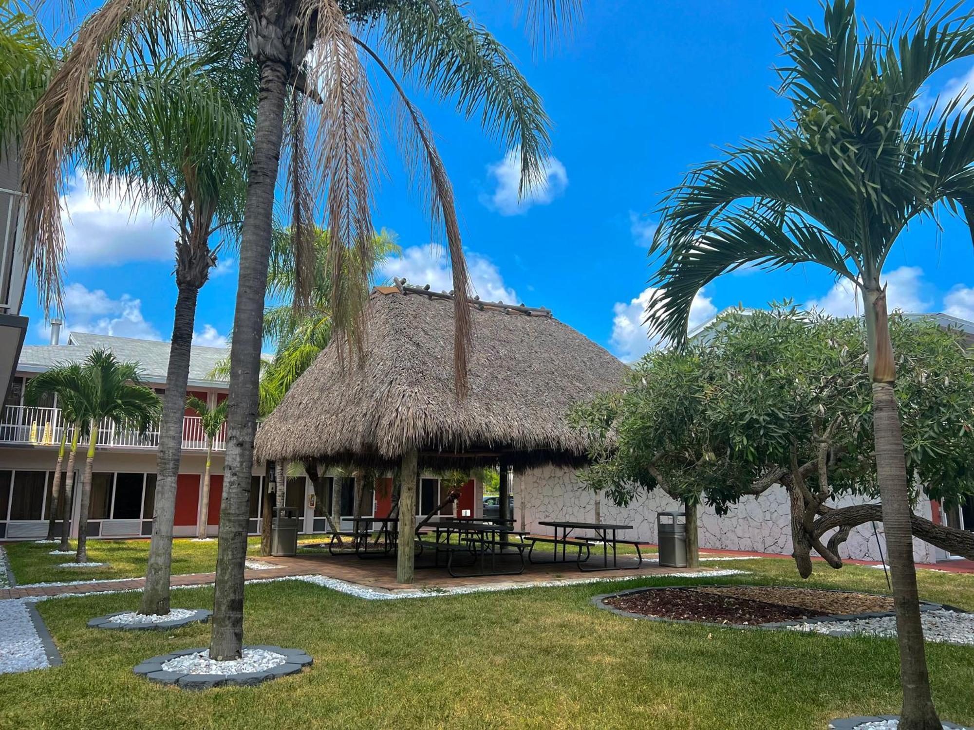 Garden Inn Homestead/Everglades/Gateway To Keys Eksteriør bilde