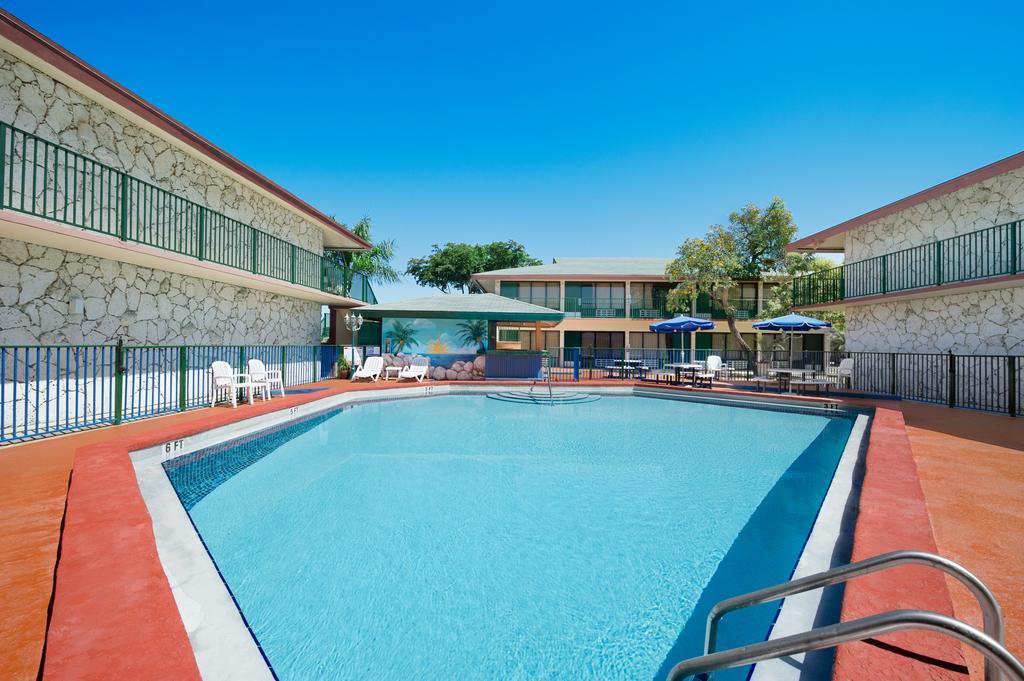 Garden Inn Homestead/Everglades/Gateway To Keys Eksteriør bilde