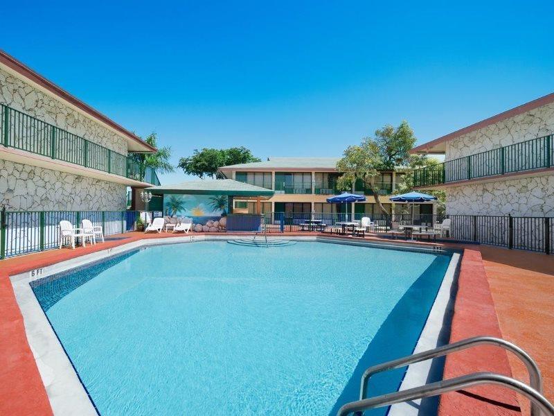 Garden Inn Homestead/Everglades/Gateway To Keys Eksteriør bilde
