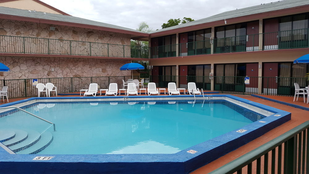 Garden Inn Homestead/Everglades/Gateway To Keys Eksteriør bilde